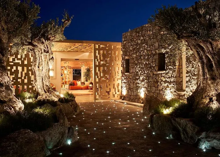 Myconian Naia 5* Mykonos Town