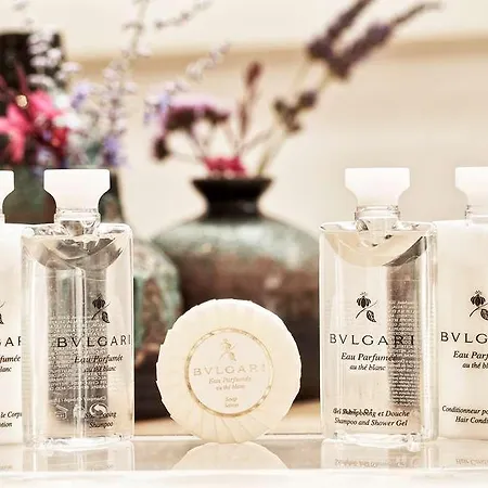 מלון Myconian Naia 5*